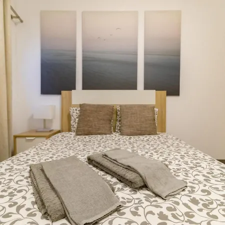 Cozy Flat Near Oura Apartment Albufeira