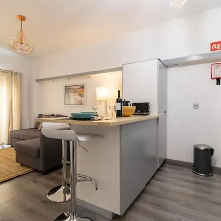 Cozy Flat Near Oura * Албуфейра